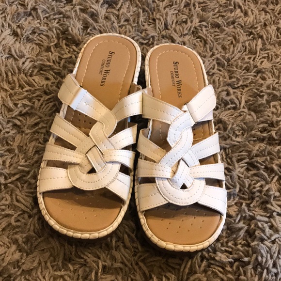 studio works comfort sandals